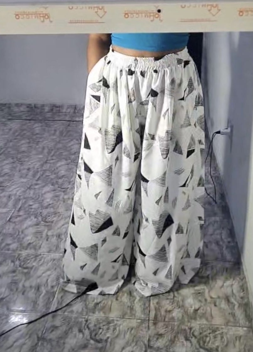 Printed wide-leg palazzo...